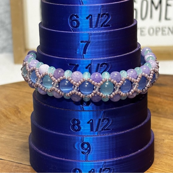 Beautiful Artisan Handmade beaded bracelet - Picture 7 of 7